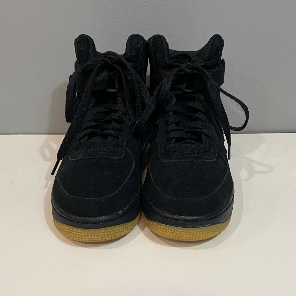 Nike Black and Tan High-Top Sneakers 7 Y US